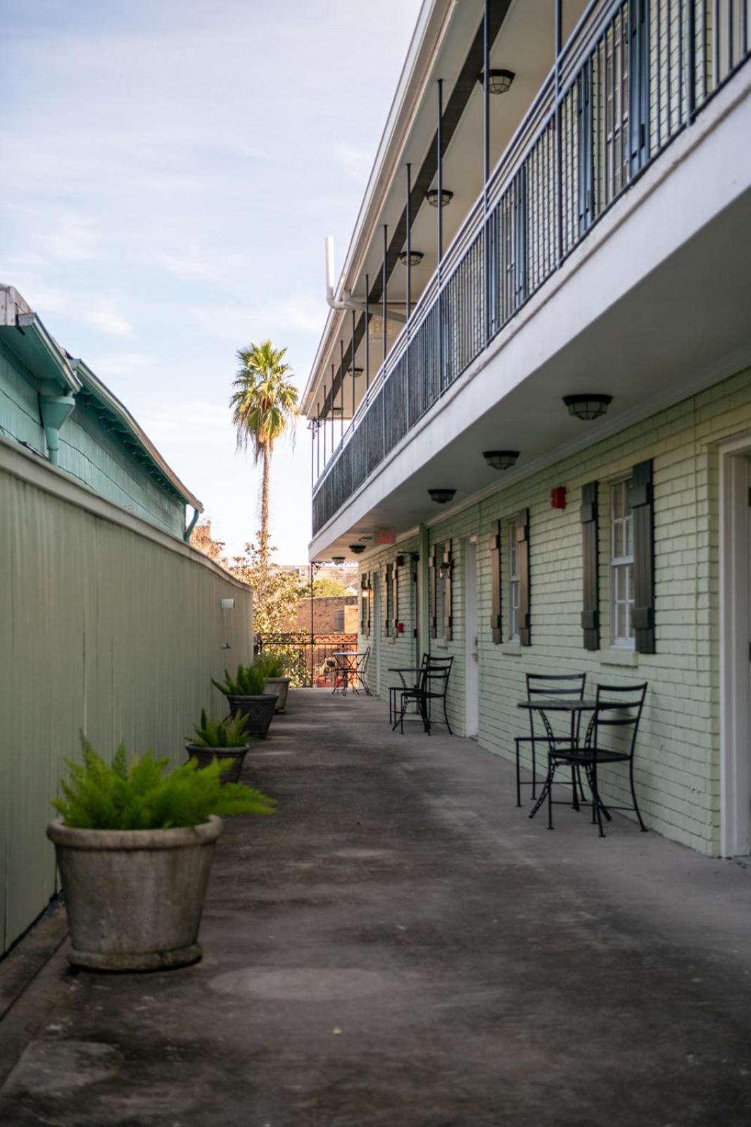 French Quarter Suites Hotel 뉴올리언스 외부 사진