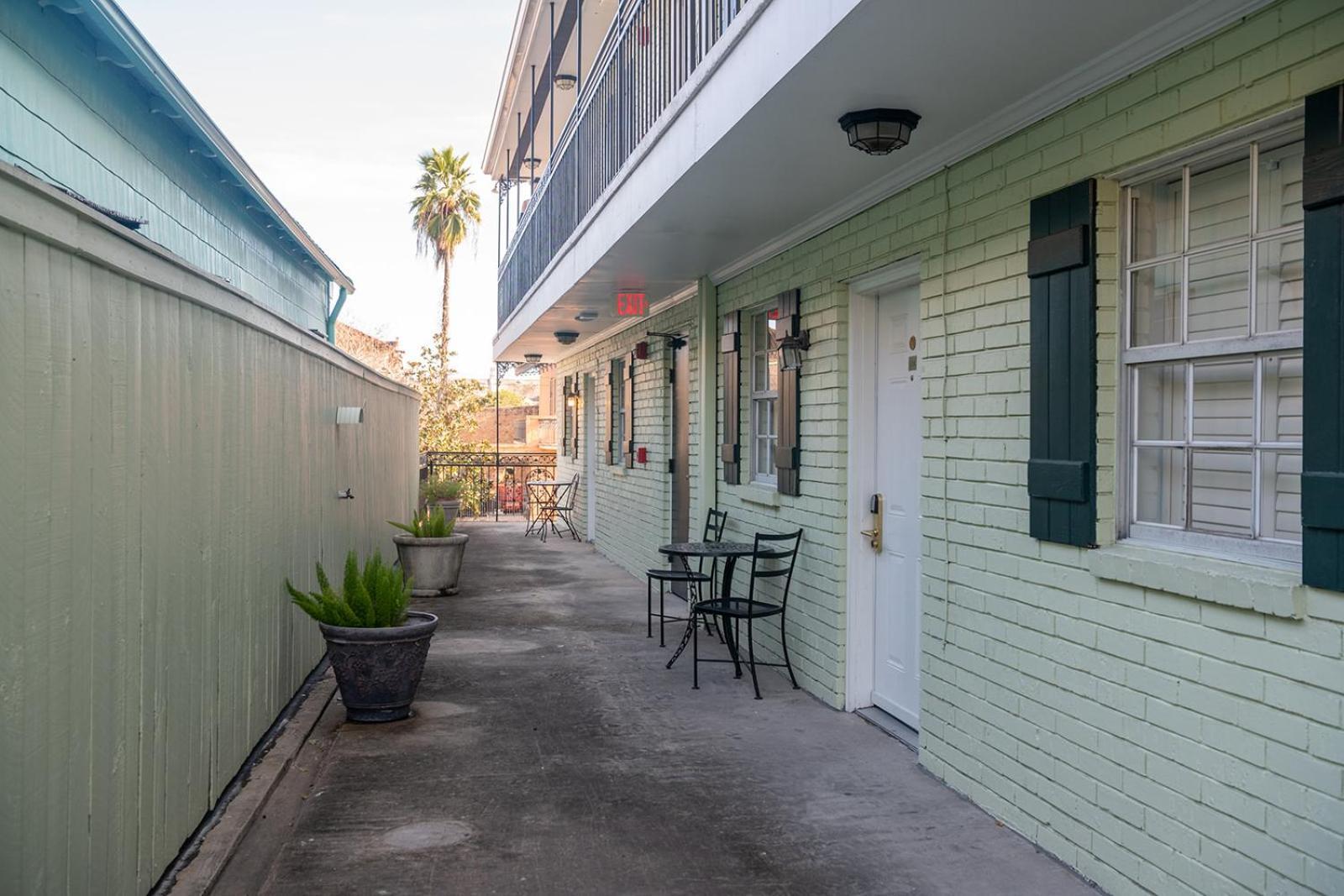 French Quarter Suites Hotel 뉴올리언스 외부 사진