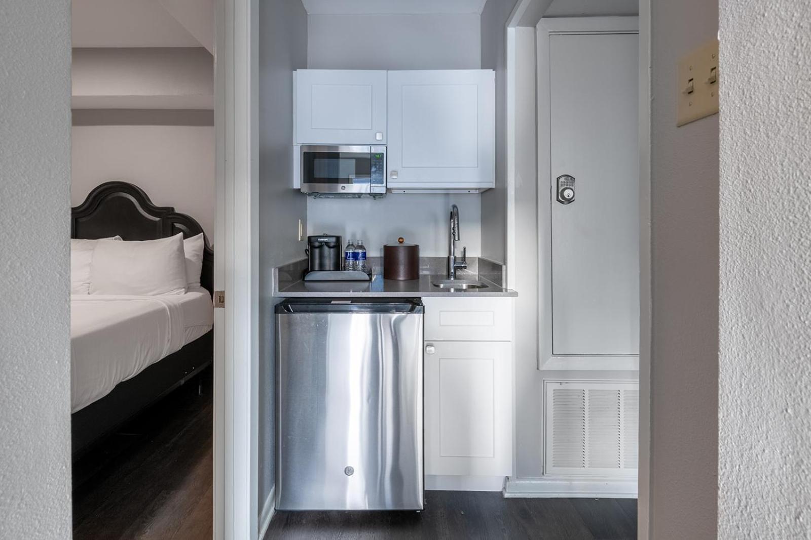French Quarter Suites Hotel 뉴올리언스 외부 사진