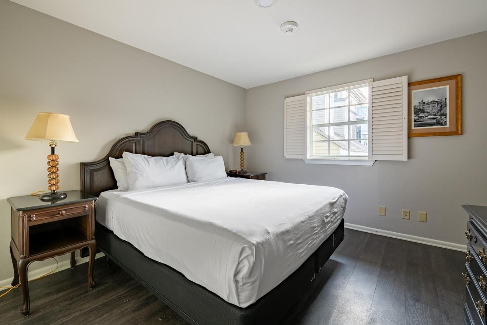 French Quarter Suites Hotel 뉴올리언스 외부 사진