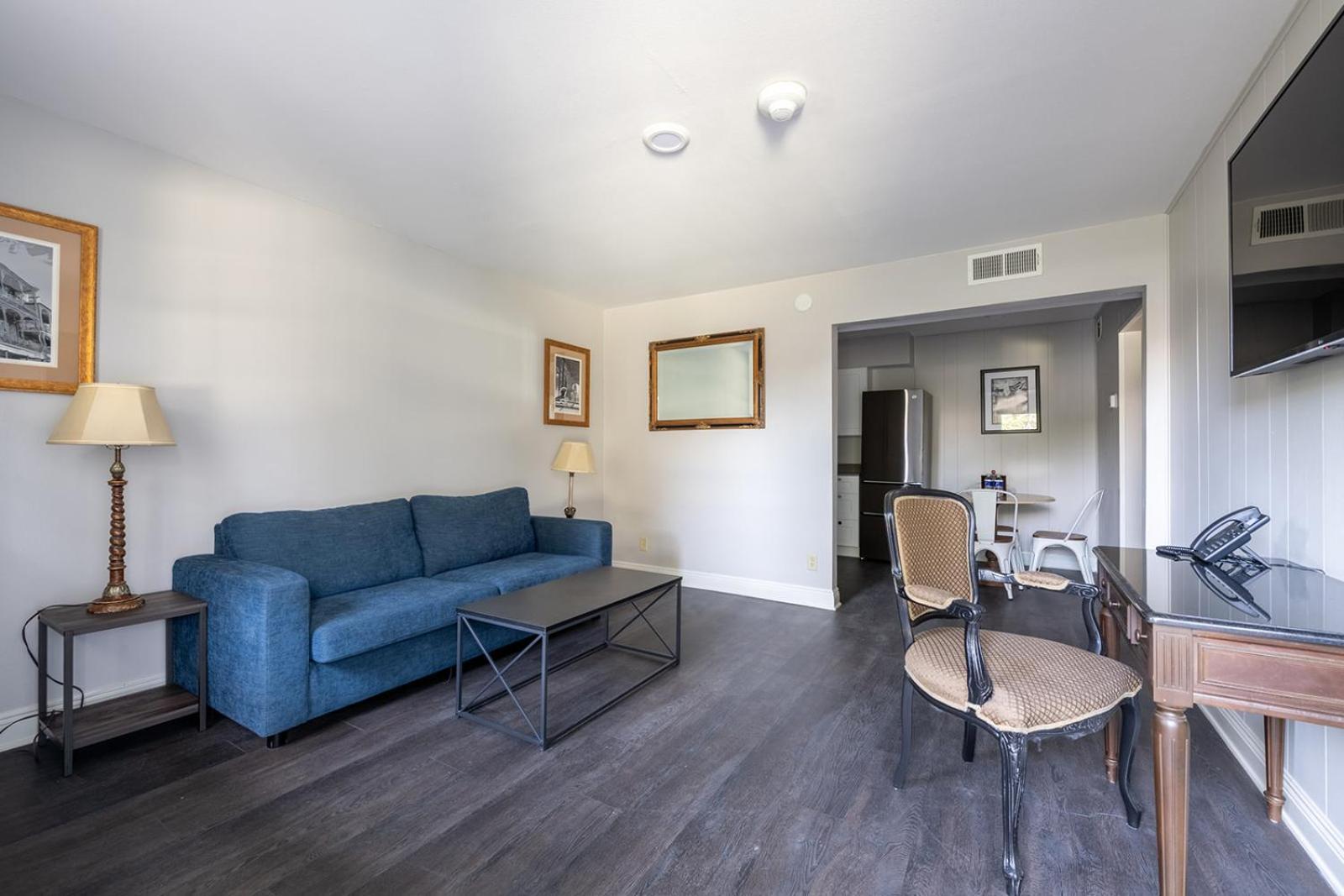 French Quarter Suites Hotel 뉴올리언스 외부 사진