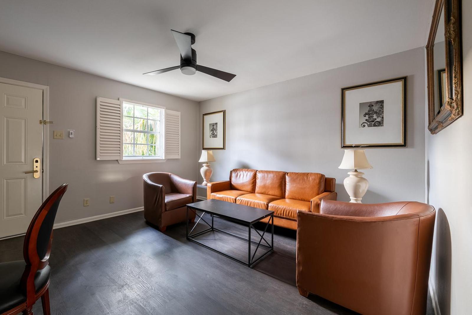 French Quarter Suites Hotel 뉴올리언스 외부 사진