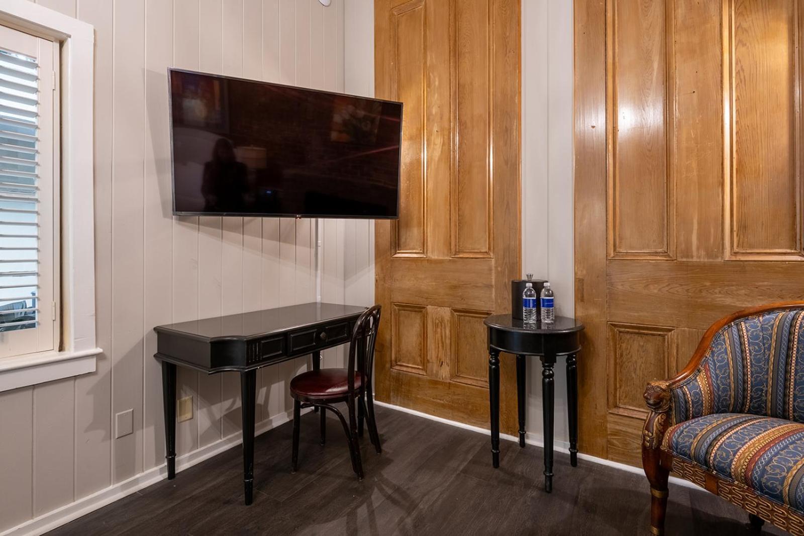 French Quarter Suites Hotel 뉴올리언스 외부 사진