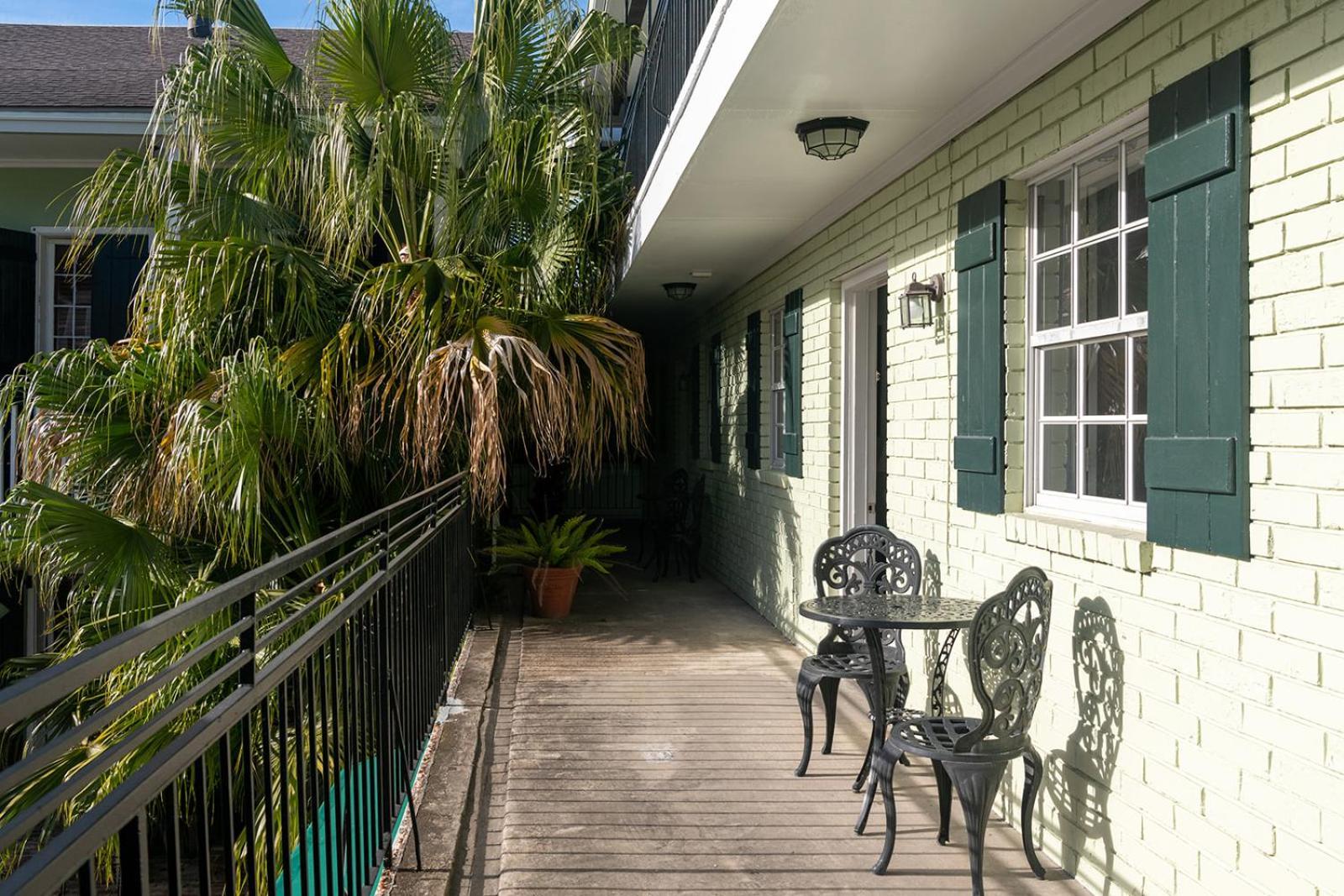 French Quarter Suites Hotel 뉴올리언스 외부 사진